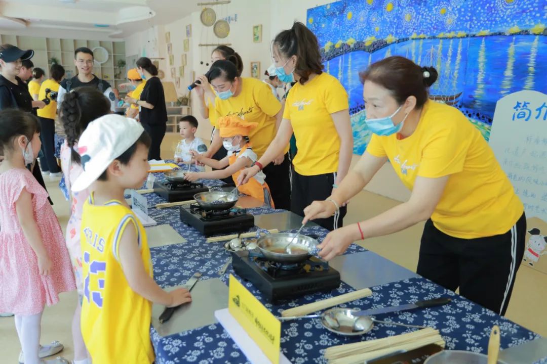千百年前古人听的洞经古乐、吃的酥饼、画的木刻年画...这一次我们给你包圆了