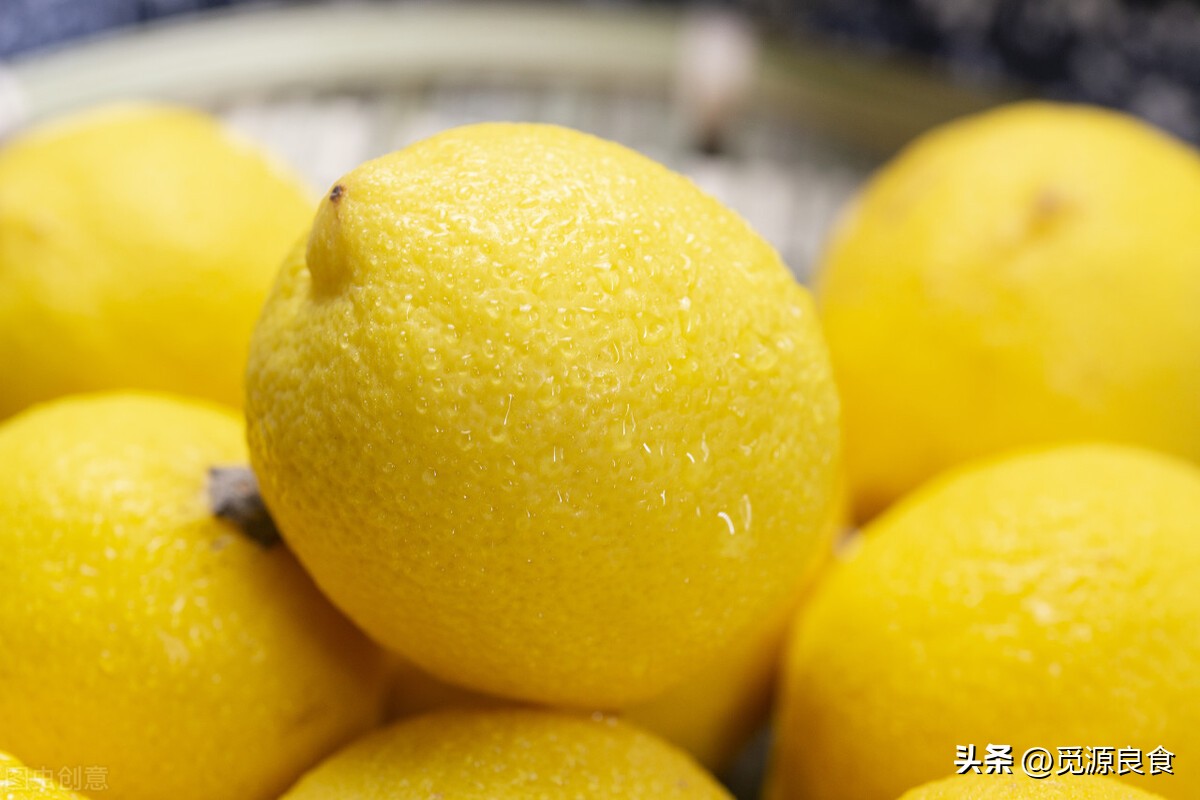 柠檬买大的好还是小的比较合适,柠檬是黄的好还是青的好