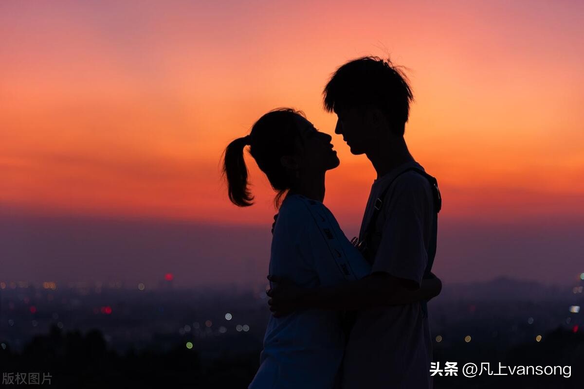 爱是无私的付出不能接,爱是理解包容无私付出