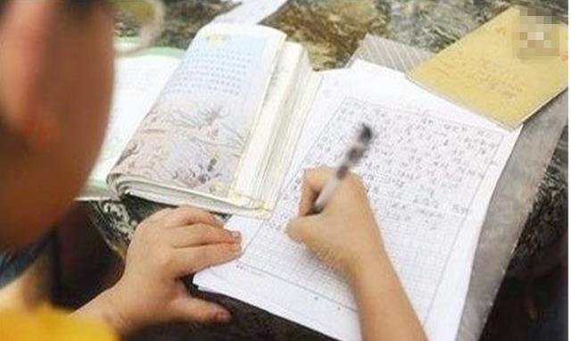 宝宝出生证明名字填错了怎么办,医院把出生证明母亲名字打错了