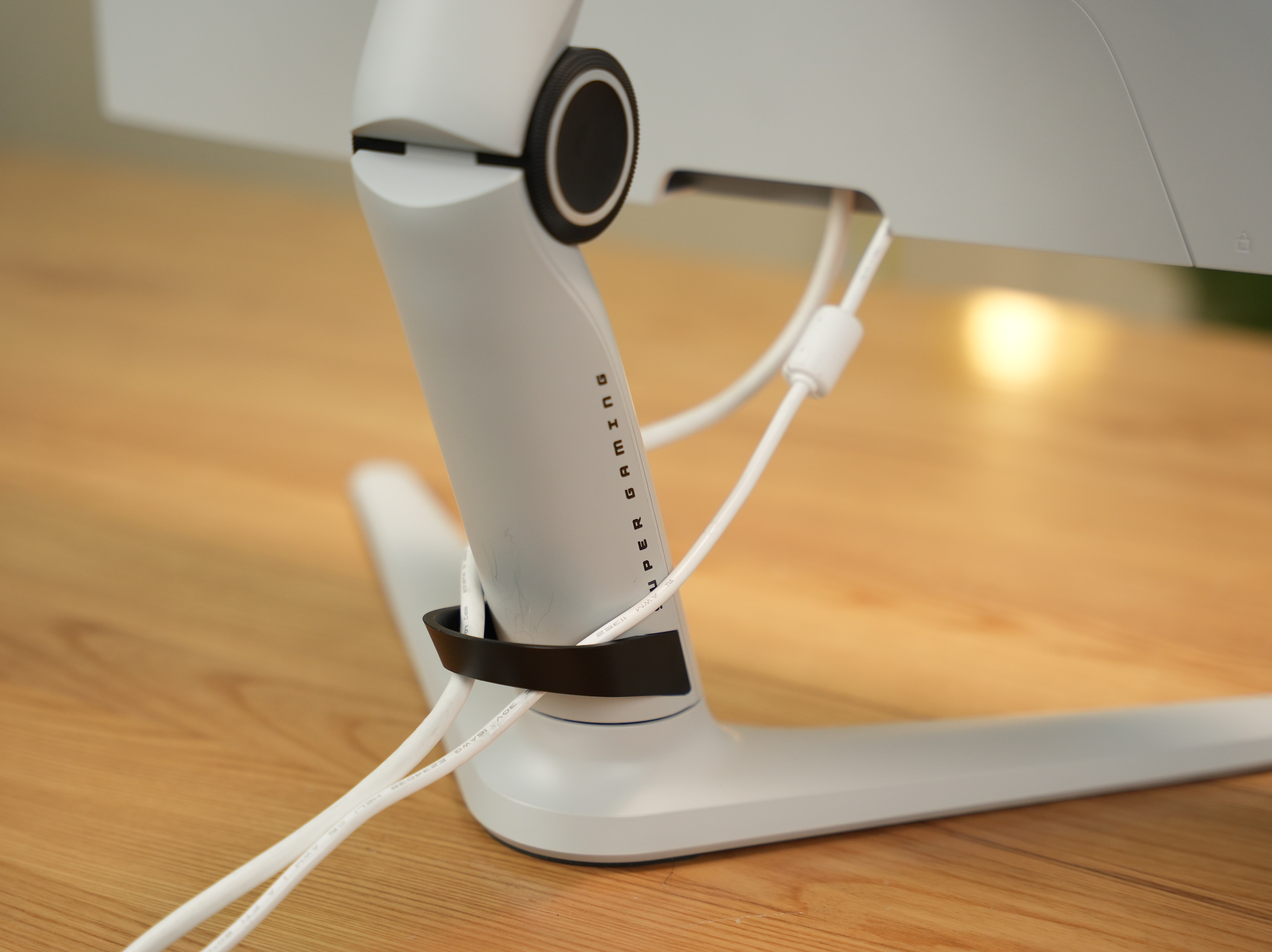 HKC240Hz高刷新品XG272QMax评测：MiniLED+FASTVA究竟有多强？