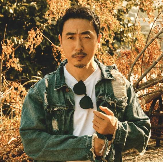 “反派专业户”宁理：无戏可拍的时候，我在家吃了十年的软饭