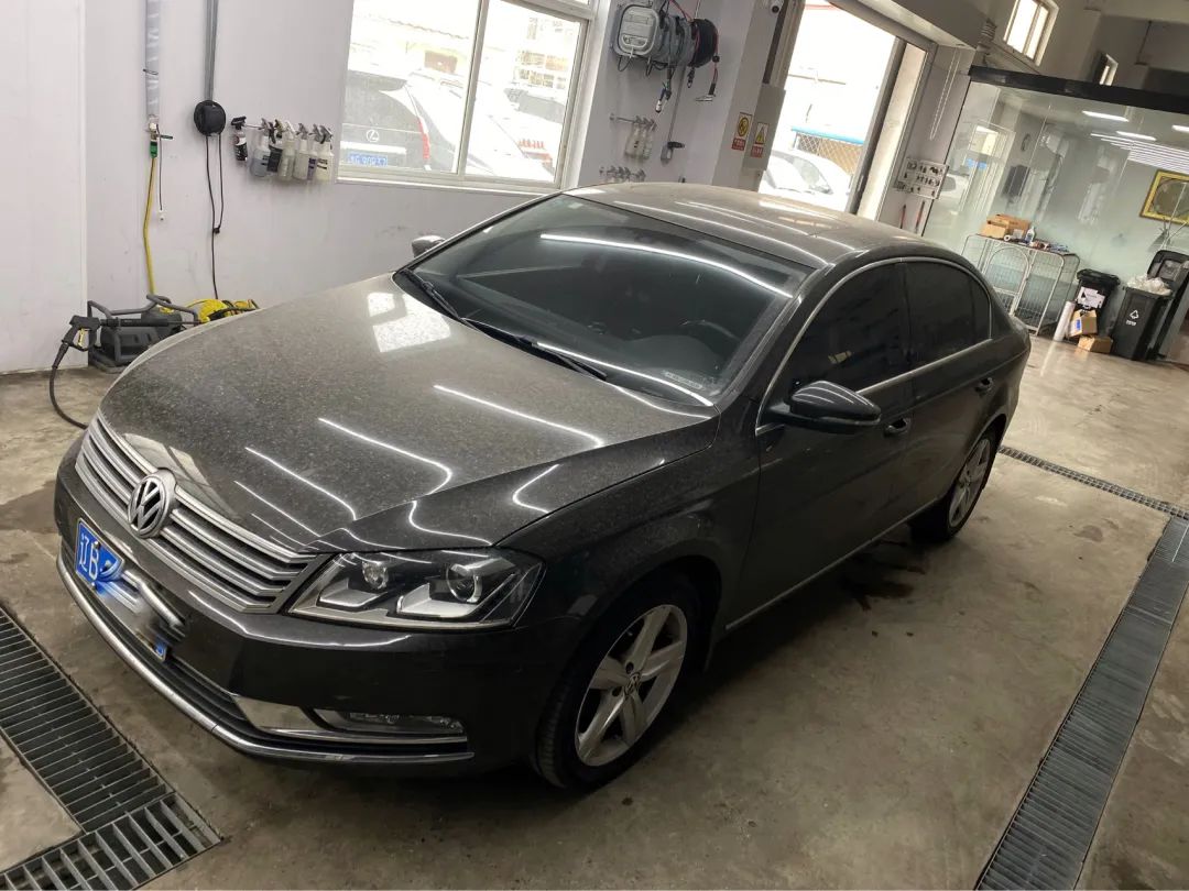 老迈腾b7换新款后新标,迈腾b7翻新哈尔滨