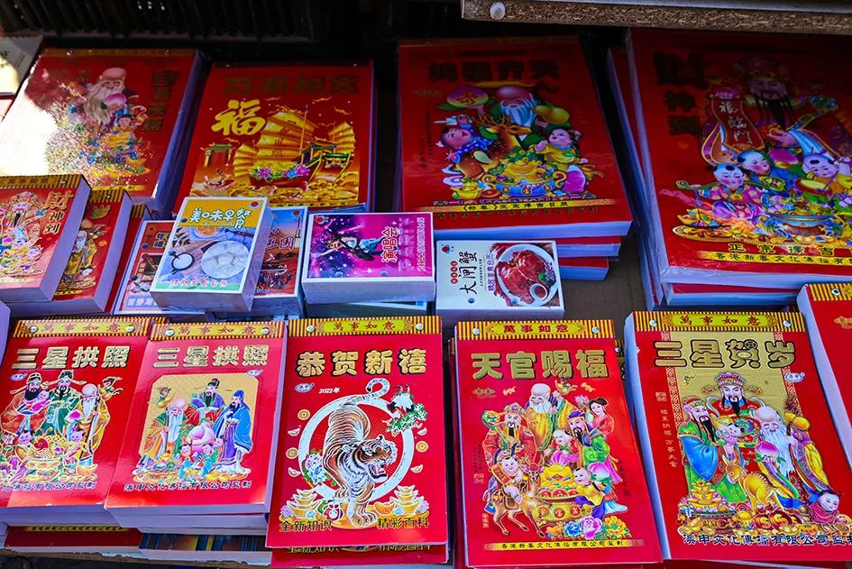 西山脚下的早市,闲逛最具人间烟火气的早市