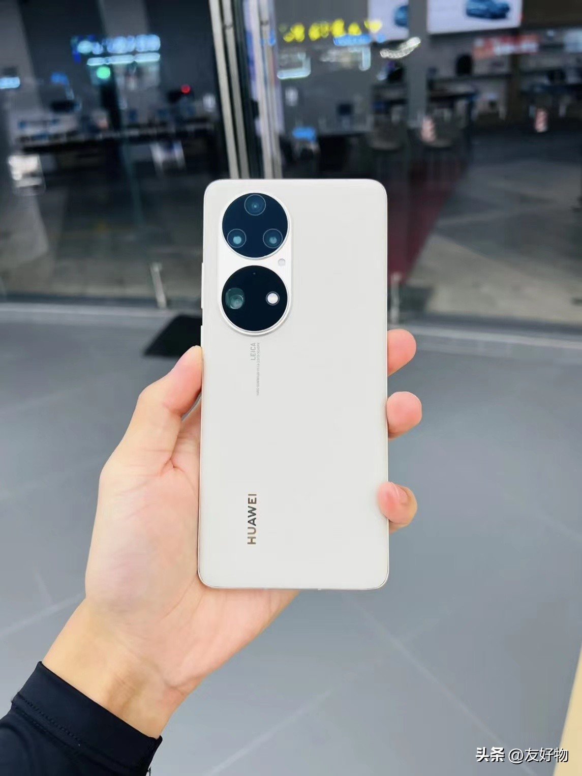 现在买什么华为手机性价比最高,华为最贵手机12999