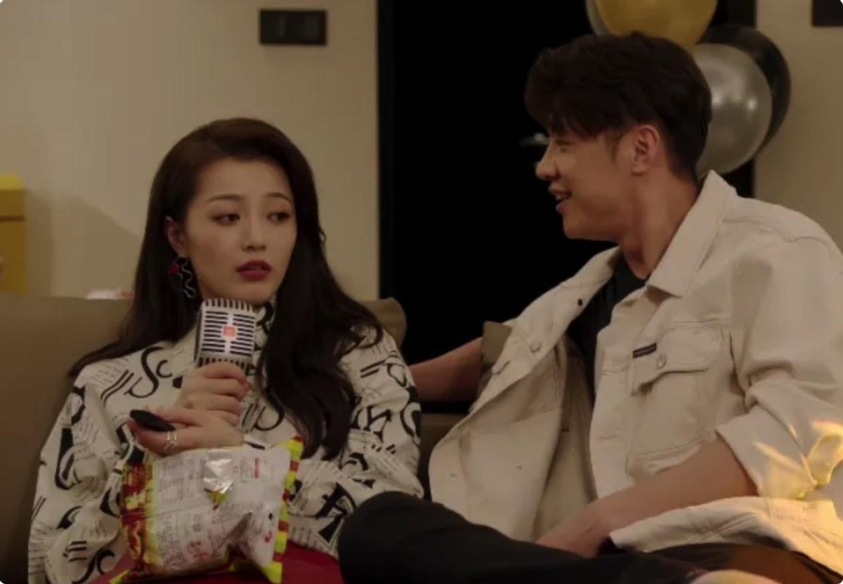 分明同一人，演完《请叫我总监》再演《冰雨火》，愣是没认出来