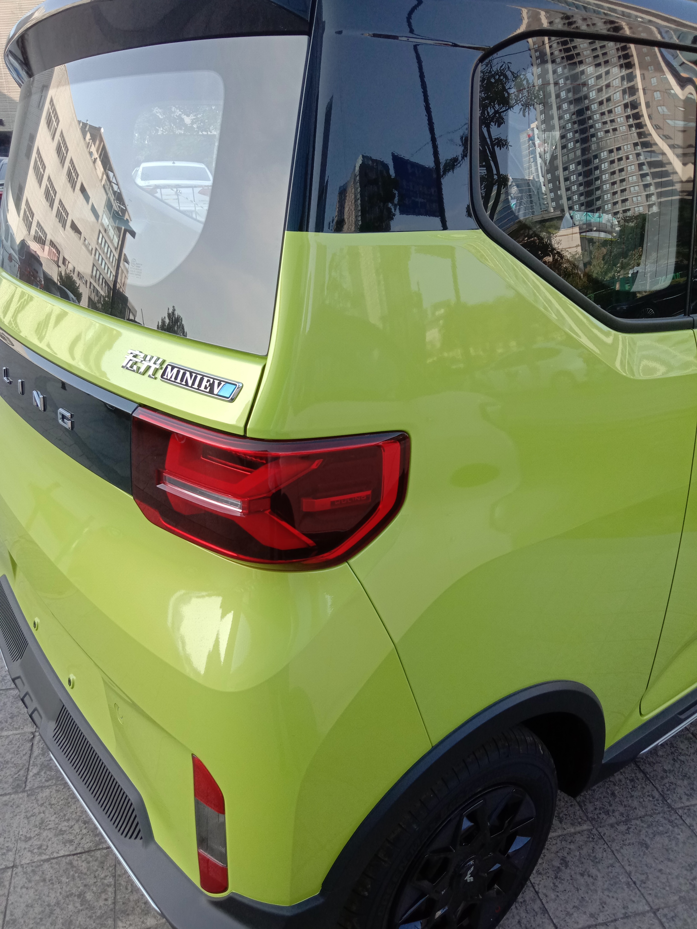 闈掓煚鑻忔墦鑹瞘ameboy,灏忓尯閲岄亣鍒颁竴涓皬鐢峰