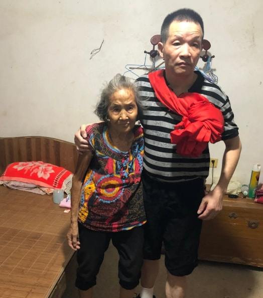 子虚乌有?张玉环否认给现任20W,衣服金戒指都没买,网友:白嫖