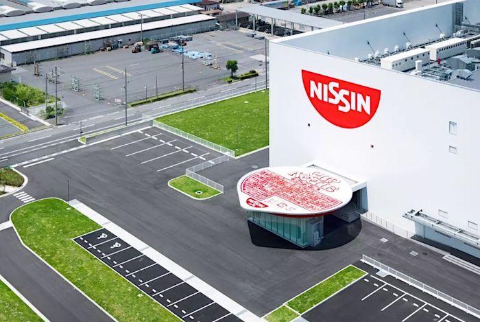 日本首位平民皇后：因打网球被太子看上，嫁入皇室后却被逼得抑郁