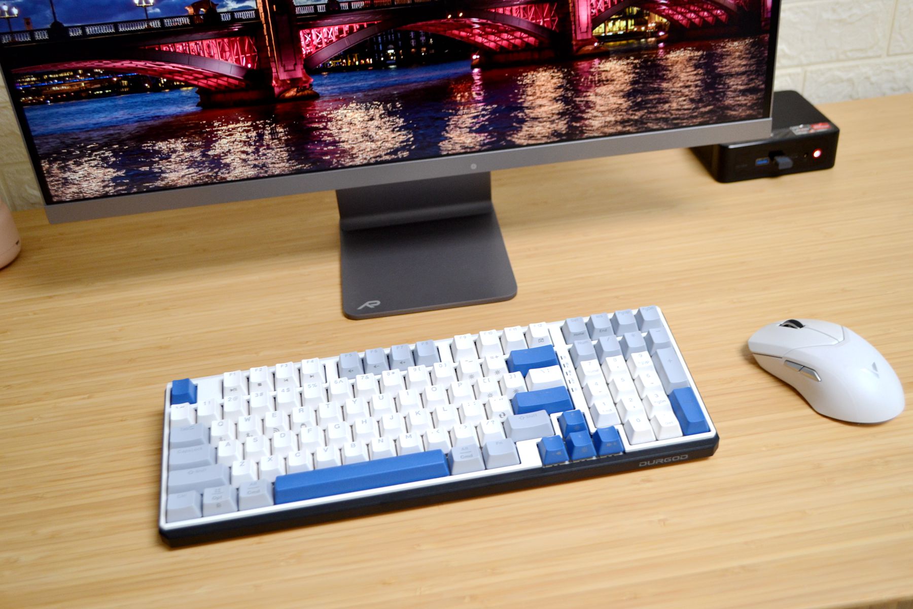 气死奸商！省了一万多，5K显示器+1000多的零刻SER5，完美黑苹果