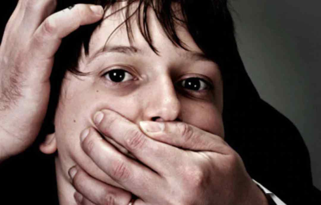 教师实名举报遭猥亵涉事校长获刑,51岁副校长猥亵学生终审获刑14年