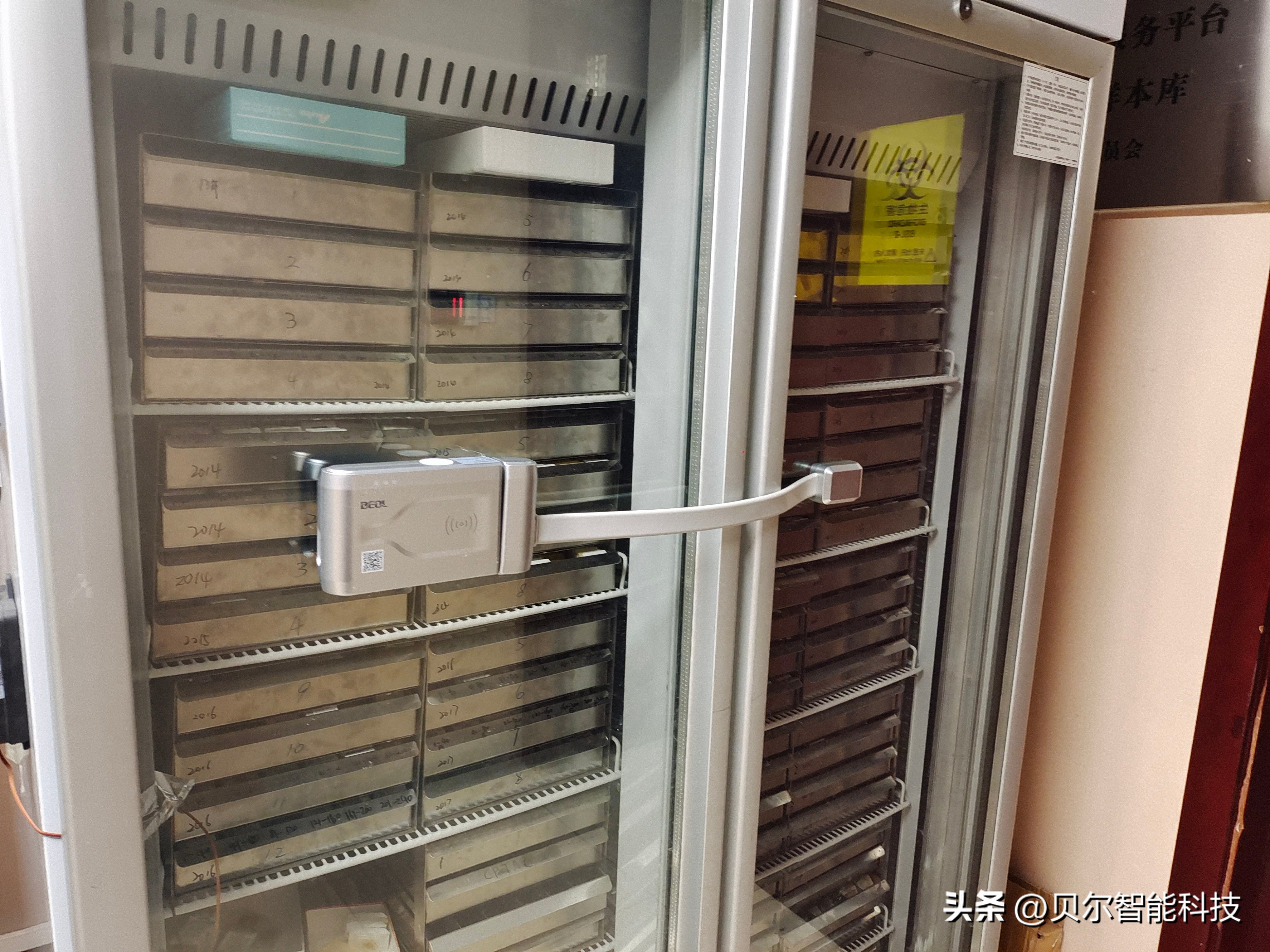 BEOL生物冰箱智能锁：完美解决复旦肿瘤医院双开门授权管理难题