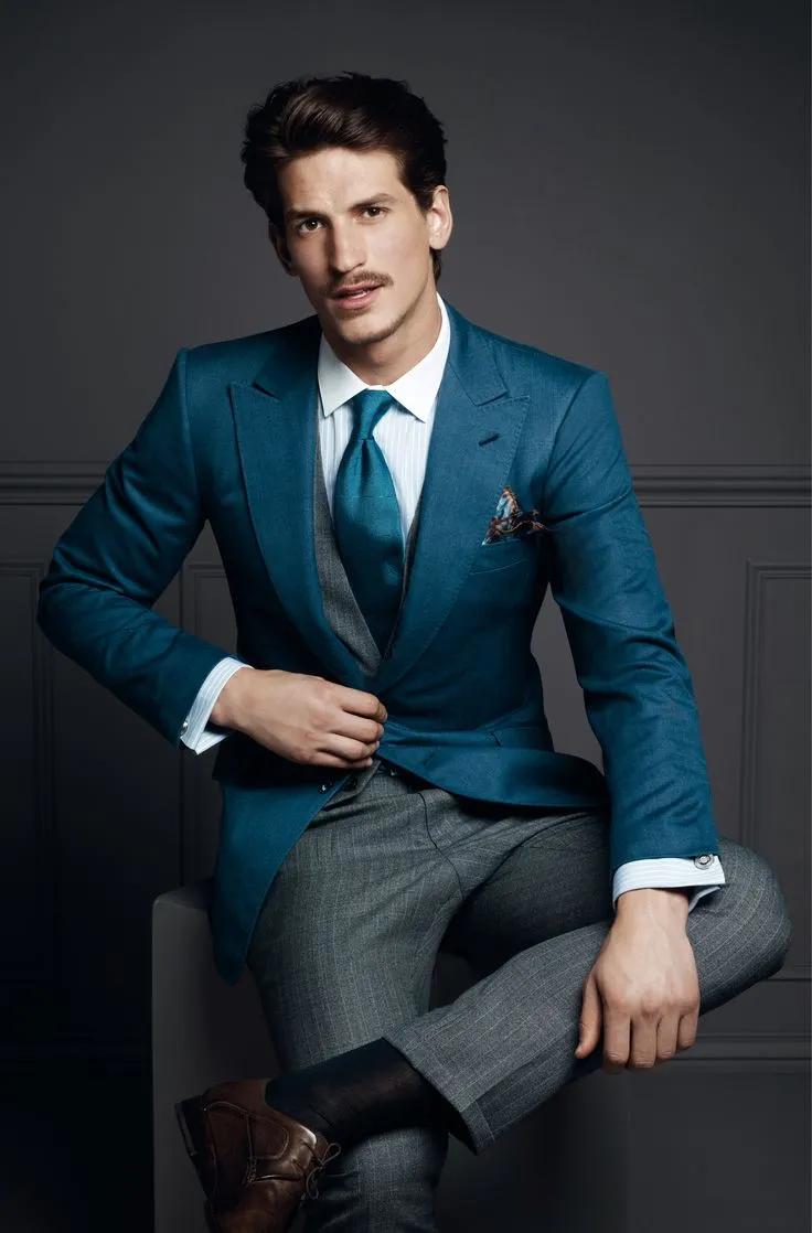 华尔街之狼穿着两千美元的西装,穿最靓的西装做最靓的仔