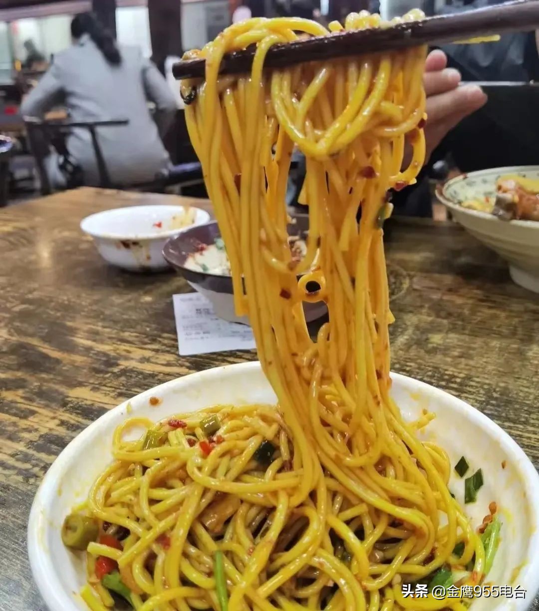 长沙地铁6号线到哪里可以吃东西,长沙地铁6号线水稻博物馆站出口