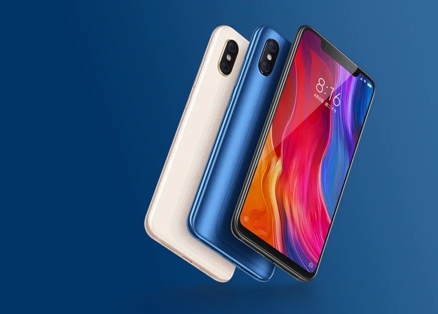 「方」与「圆」之间反复横跳的iPhone，把安卓手机给带偏了