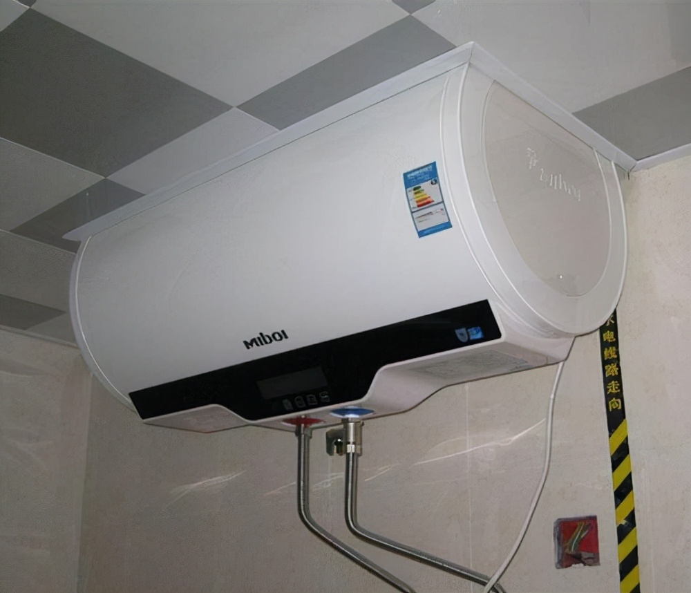 60升热水器一天洗两次澡耗电量,60升热水器一天多少电量