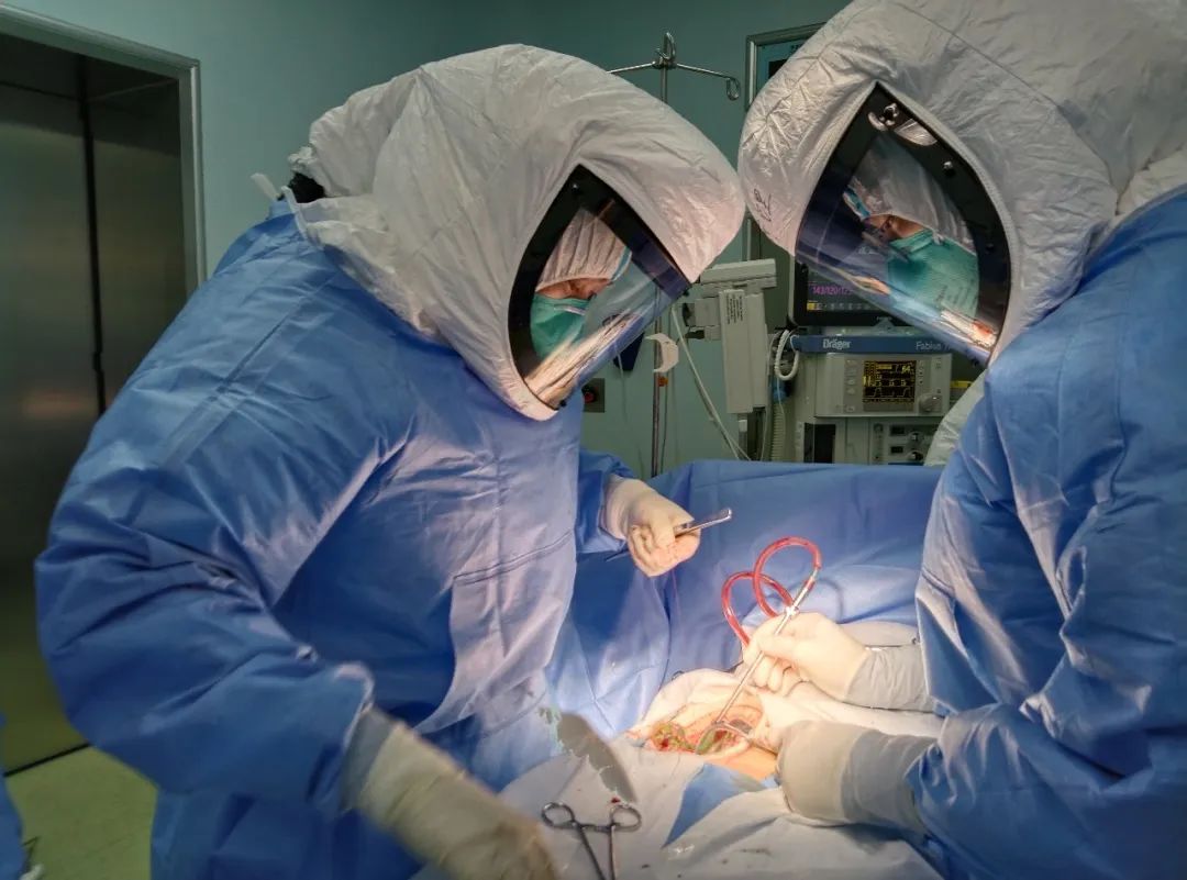 无锡五院还有新冠病人吗,首例新冠感染者手术