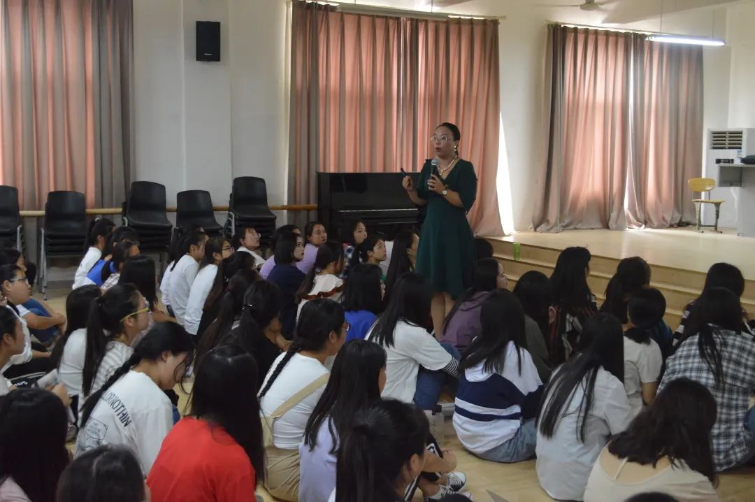 学幼师有什么好前途,男幼师就业前景
