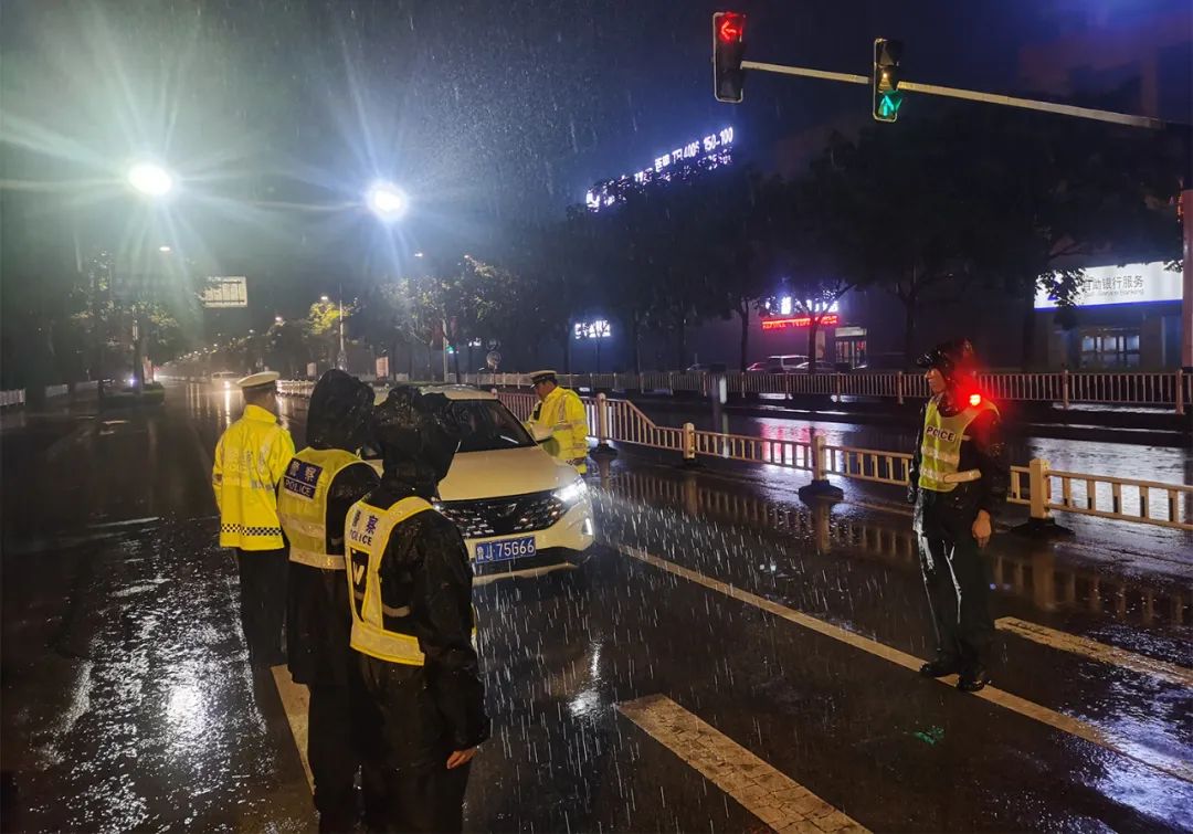 我在岗位上为平安保驾护航,我在岗位上的平安春节