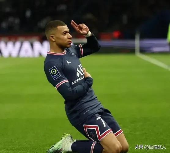 莱万的品德,足坛球员人品