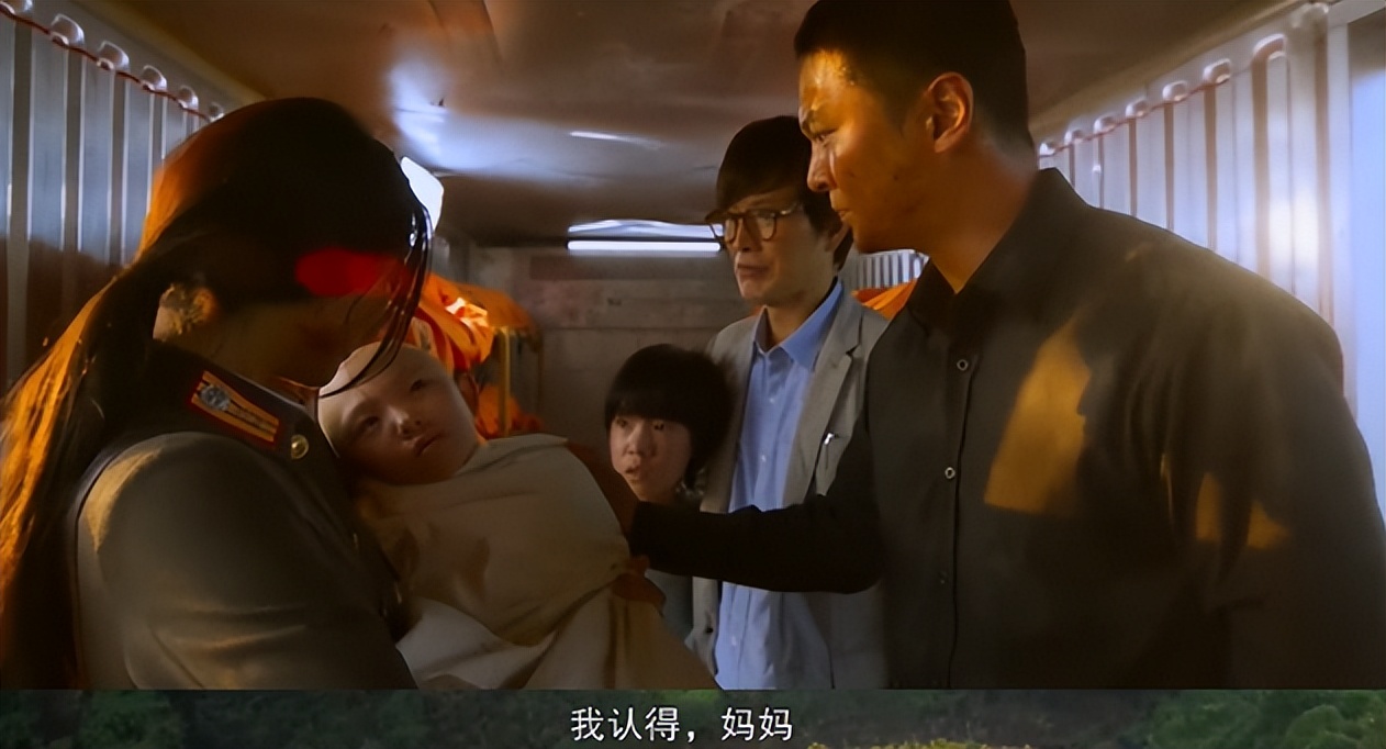 开局就赤身肉搏，这“抗疫神片”突破底线，耗资过亿只配五星差评