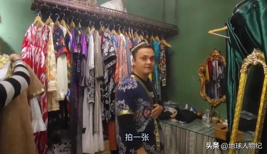 90后女人网恋奔现,90后女孩与男友奔现