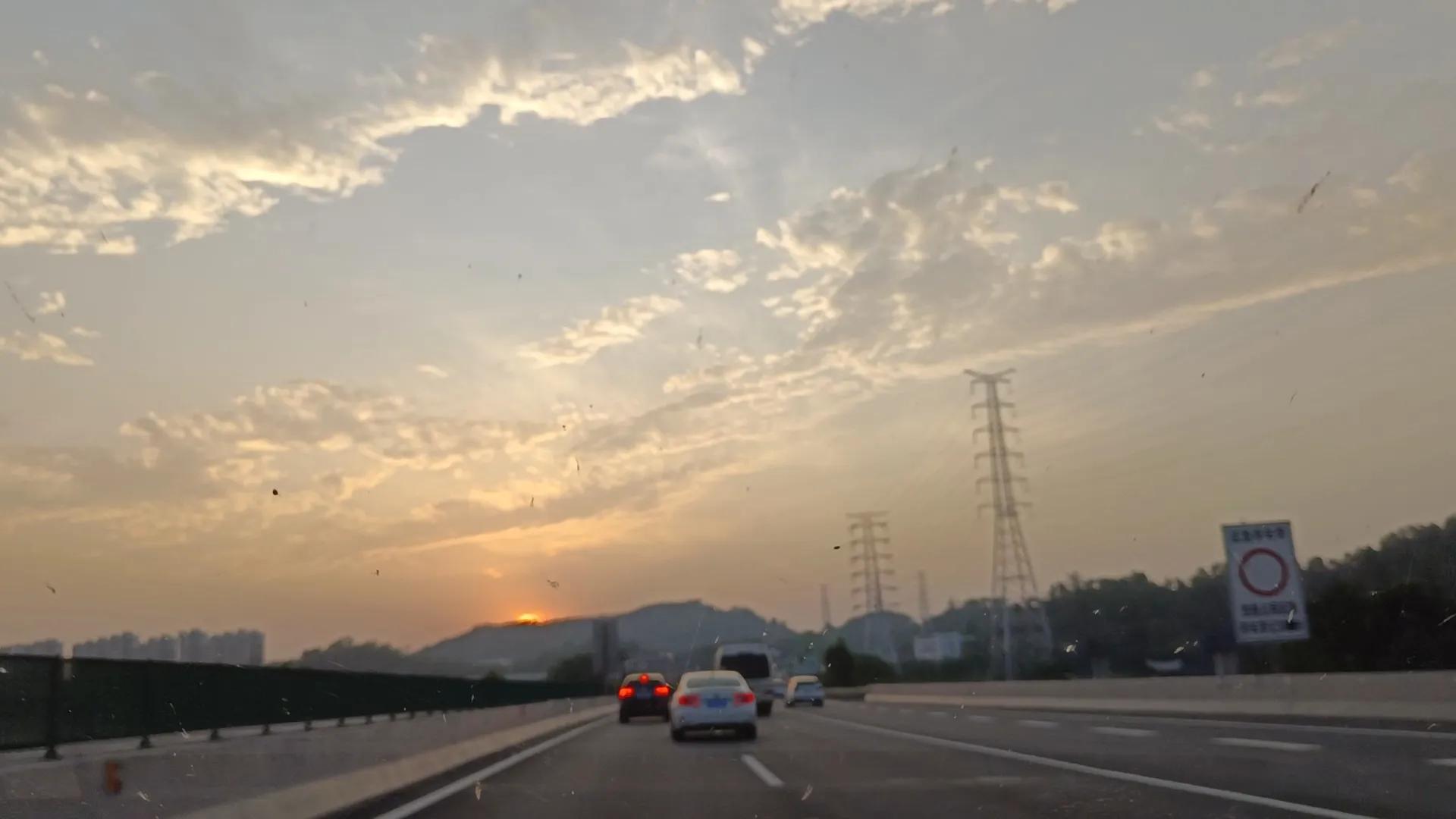 我的爱好日语作文200字,日语作文我的兴趣爱好是旅行