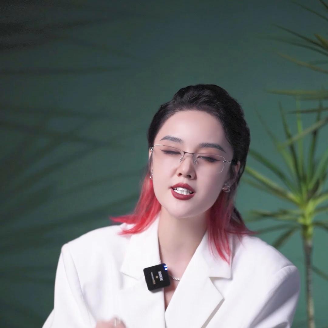 如何操作让美瞳更上色,美瞳线怎么上色快不晕色