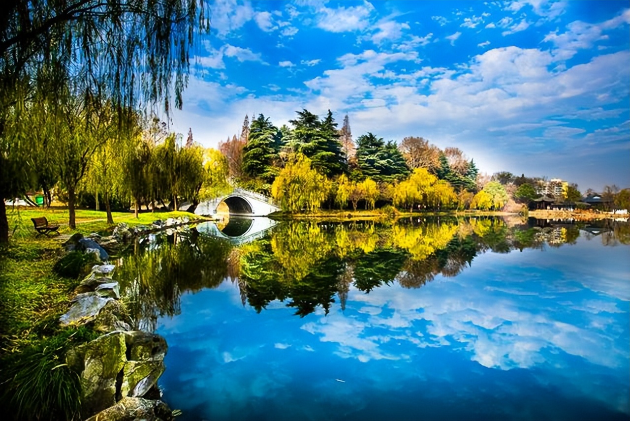 仪征与江都，同由扬州市管辖，究竟谁的经济实力更强？