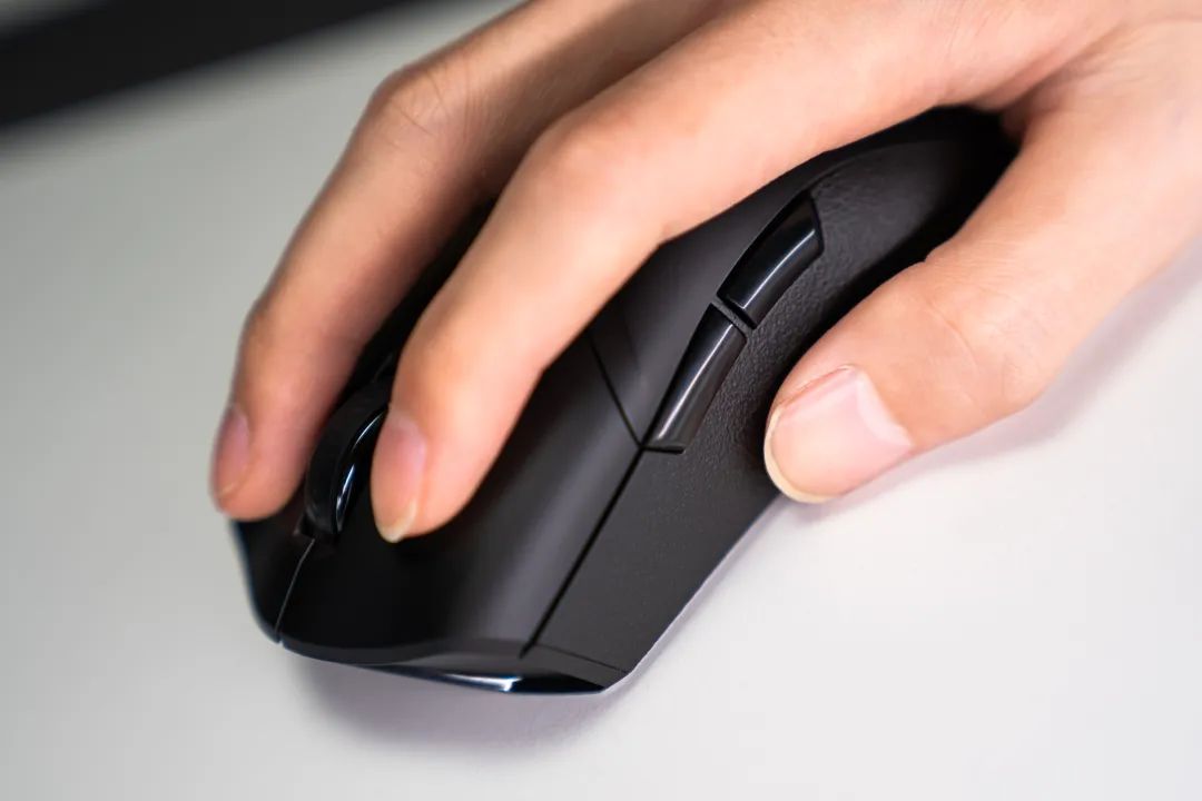 电竞无线鼠标拯救者,联想拯救者m5pro鼠标