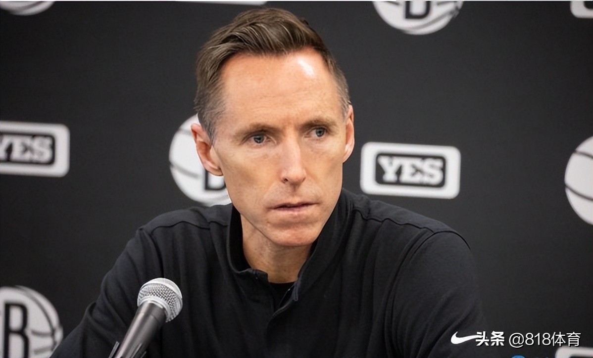 欧文向杜兰特说谢谢,欧文发布会杜兰特在旁边低头