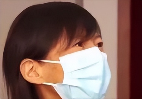 2020年上海交大女博士治癌需80万，丈夫跪地求离婚：求你放我一马