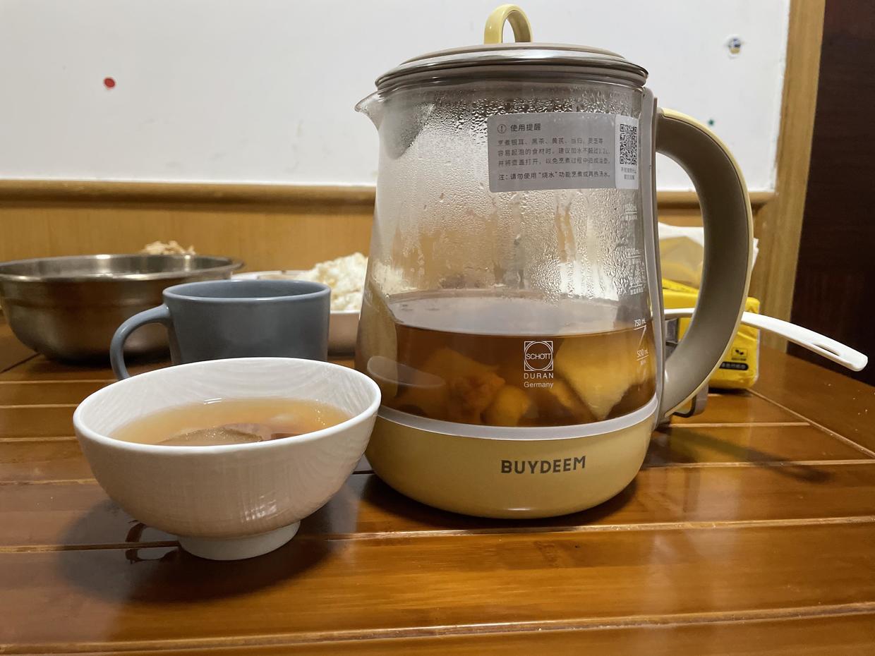 职场妈妈如何搞定全家人的胃？各种折中后，这款养生壶不错