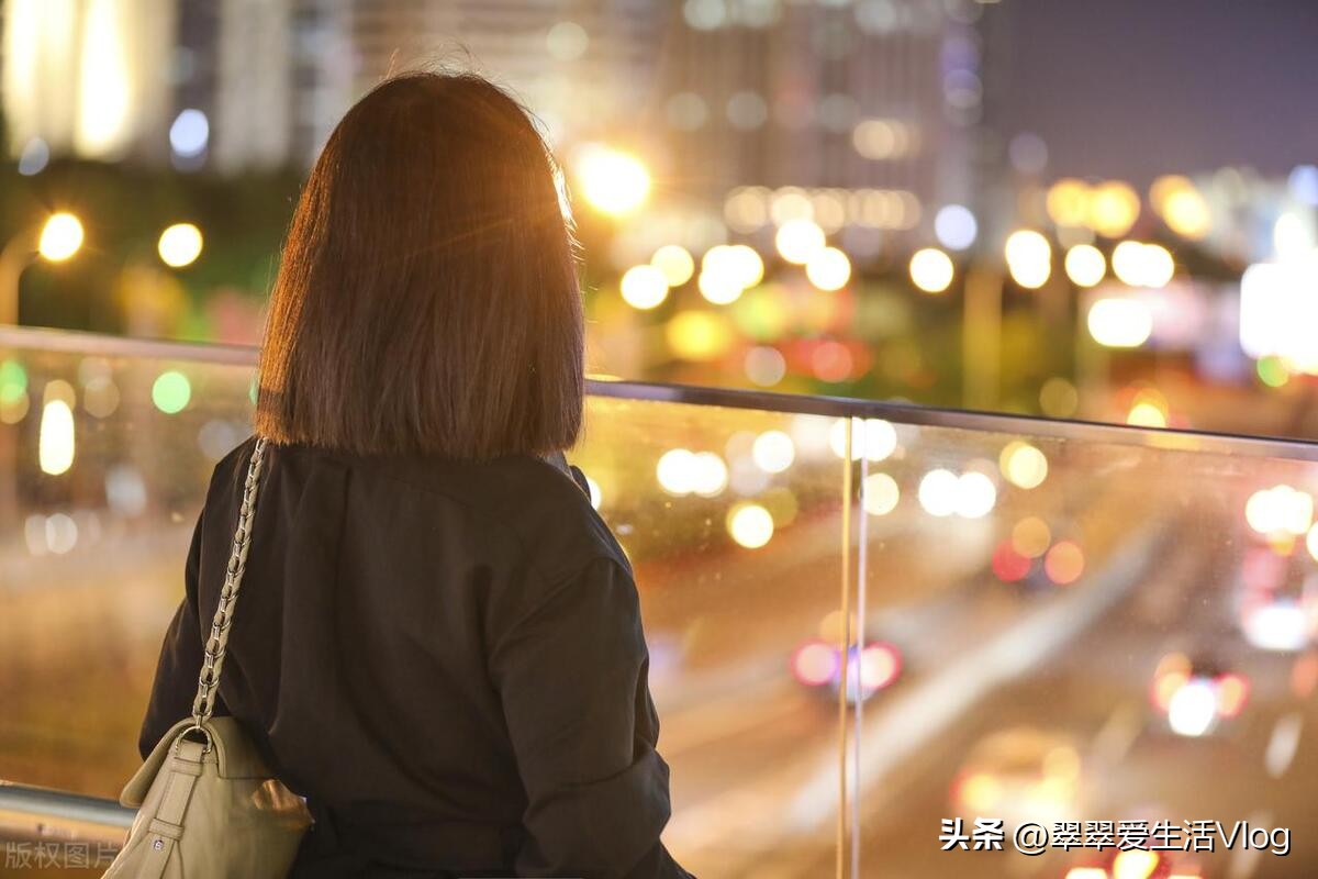 纹唇结痂自己撕了,纹唇结痂撕掉