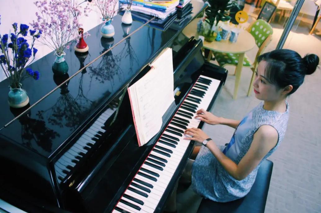 最美学生课间操,新疆学校民族特色课间操