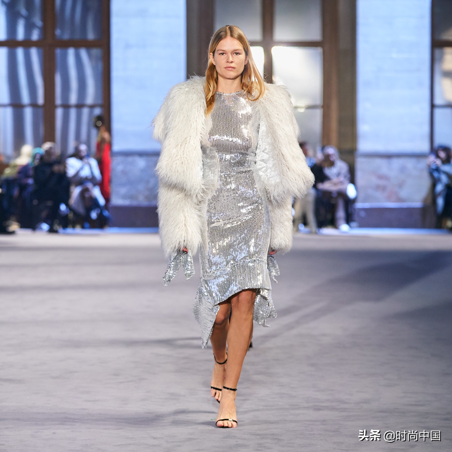 时尚秀场|巴黎地铁万花筒——AMI2022年秋冬时装秀