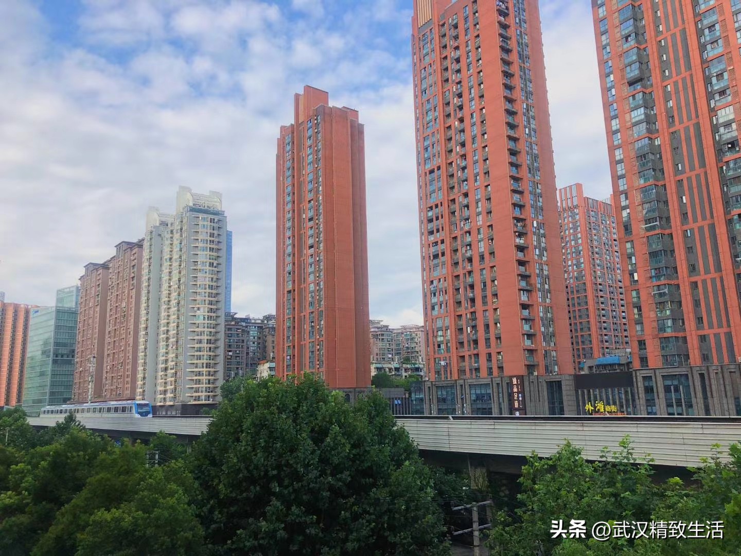 武汉房子容积率为什么高,武汉房子的容积率一般是多少