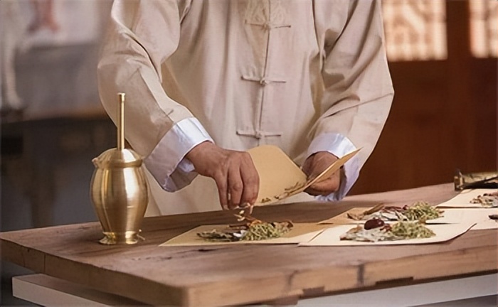 胸椎关节紊乱推拿手法,经方身痛逐瘀散配方