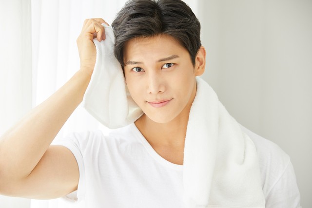 送醉酒的女老板回家掉井里了后续,司机送醉酒老板娘回家后续