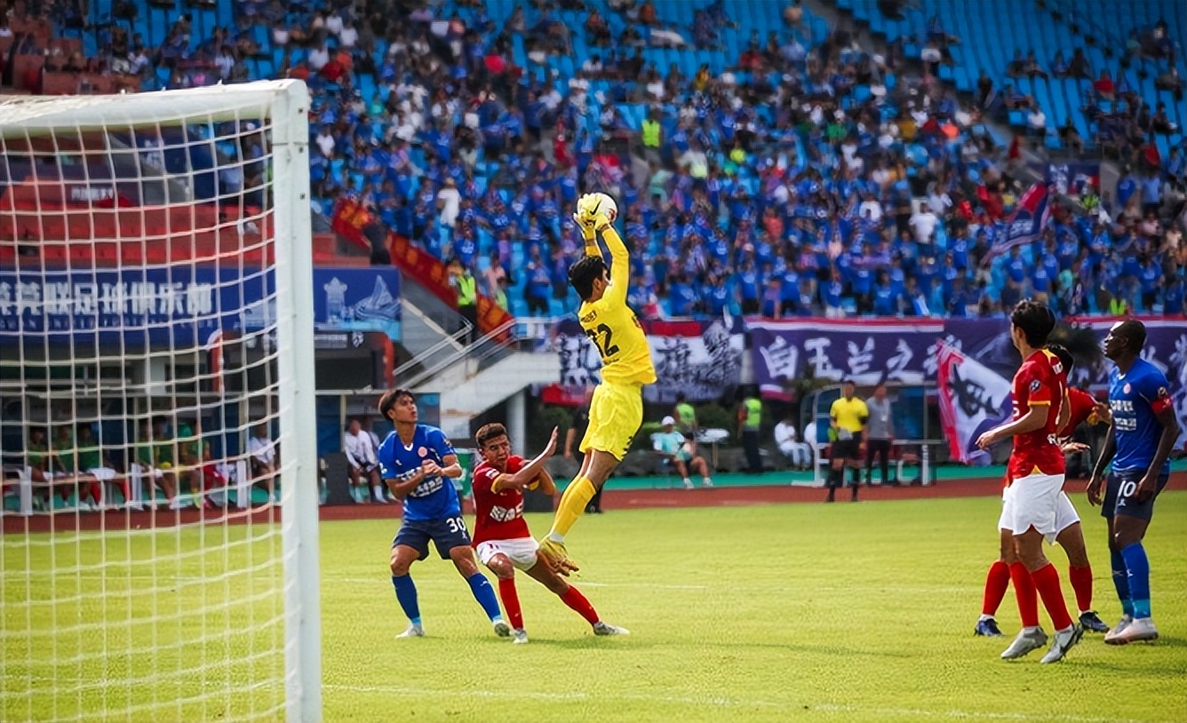 广州u19国青迎中乙首胜,2-1广州队换帅后获中甲首胜