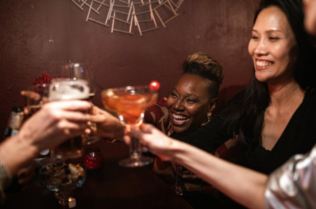 中国移动四级员工工资收入多少,中国移动员工一个月工资多少