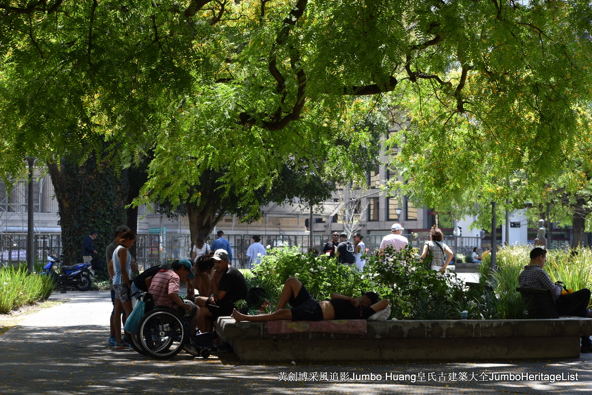 第5023回：富得像个阿根廷人，蓝花楹咖啡馆酒吧