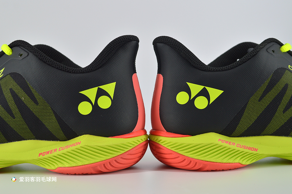 尤尼克斯林丹cfz二代,尤尼克斯cfz林丹