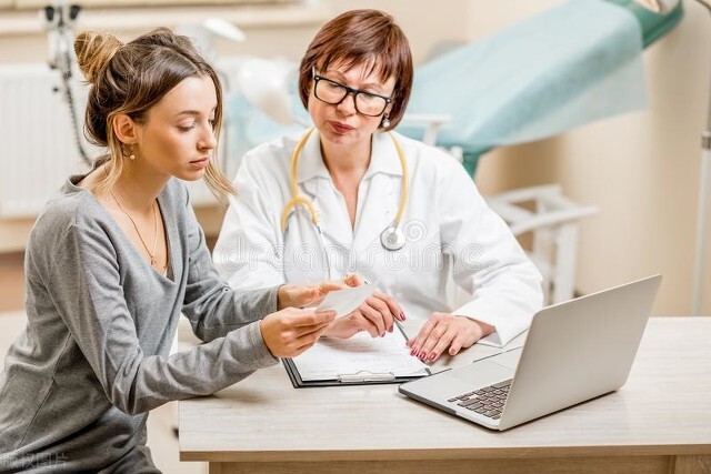 未婚女孩子能不能做妇科检查？会“破坏”那层膜？医生给出答案