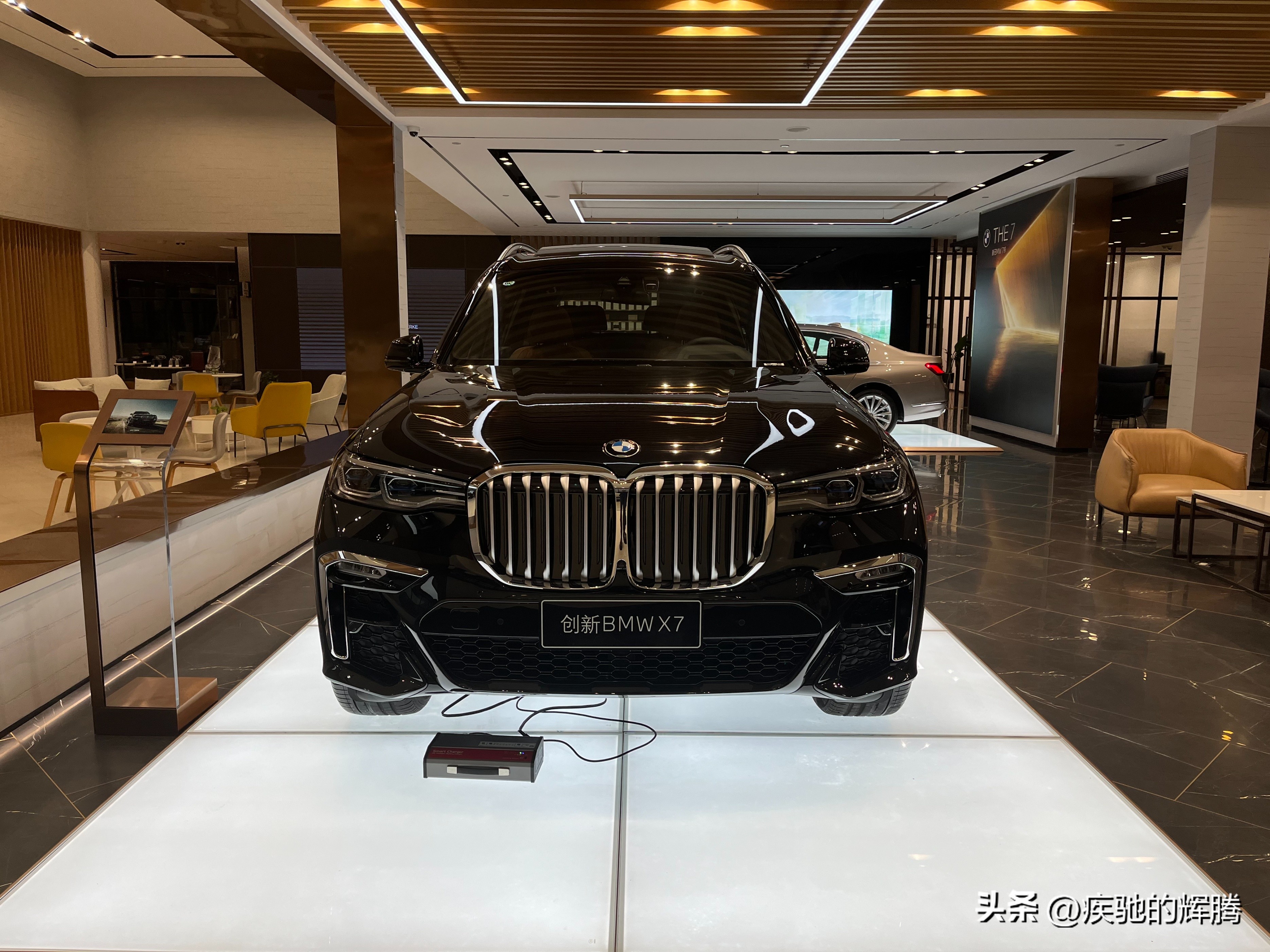 2021款宝马x740i行政型豪华套装,2022款宝马x740i行政型豪华套装