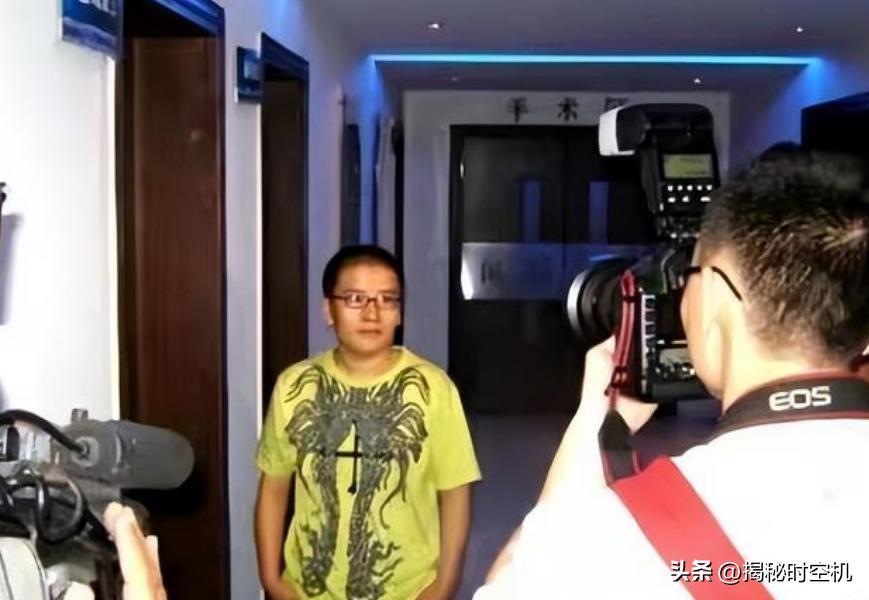 2013年，宁夏姑娘“变性”做男人，她的故事从失败的“初恋”讲起