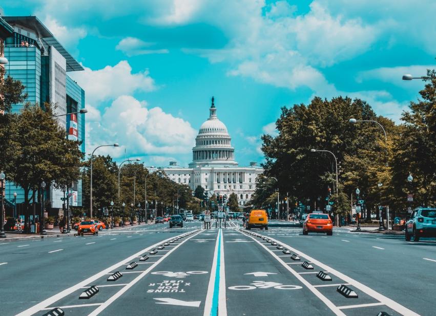 美国：大陆敢*锁封**台湾，美国就敢*锁封**中国，普京霸气回应6个字