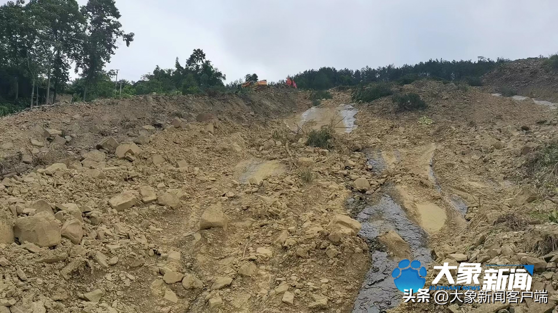 万州大暴雨爆发山洪,万州暴雨致山洪