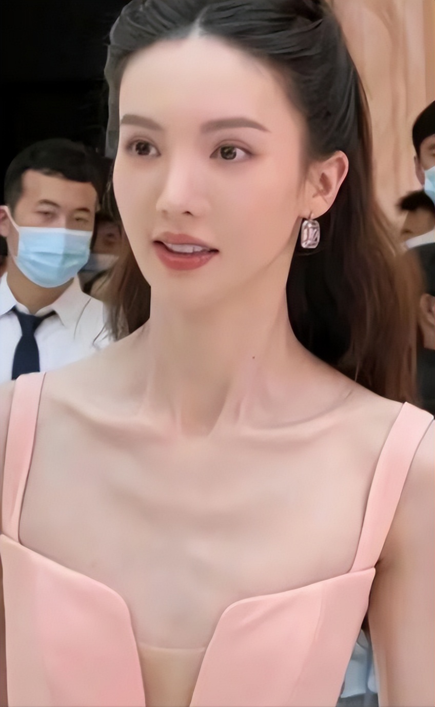 蒋欣与董洁,蒋欣瘦成杨幂