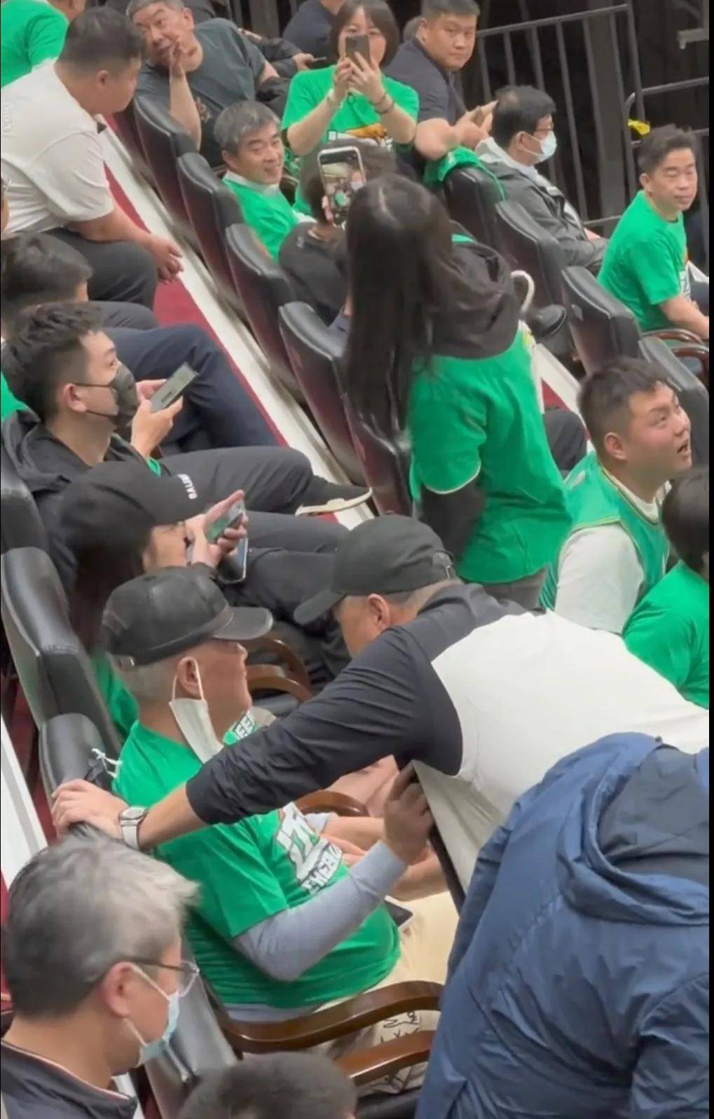 赵本山和李永波怎么认识的,赵本山辽篮李永波